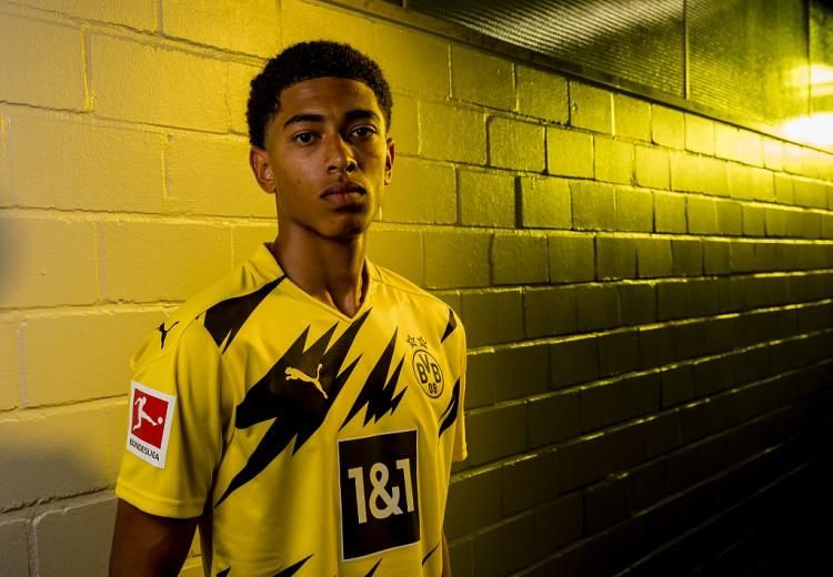 滇超联赛昆明队队员李梓豪放言昆明必夺第一