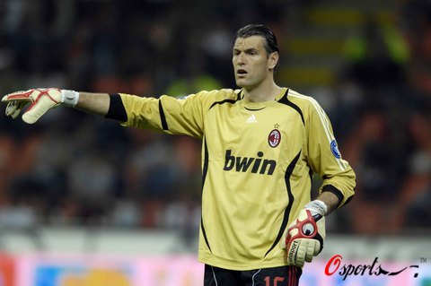 邓卓翔：全队在训练中都非常投入，希望奉献一场精彩的比赛