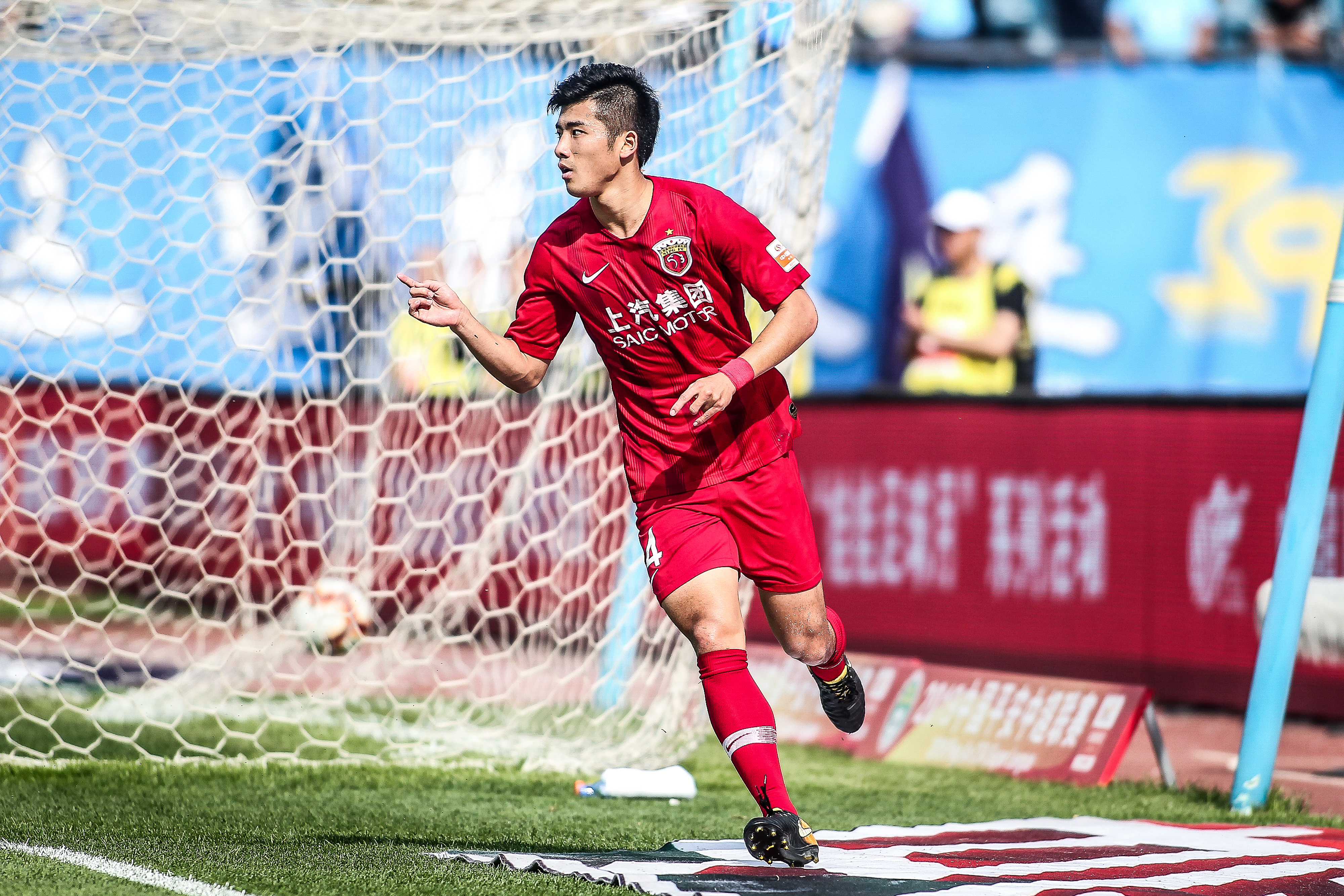 安德森：世界杯潜在首发？我只专注于踢好当下的每场比赛