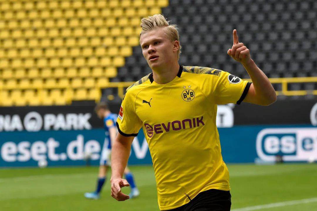 记者：阿隆索执教皇马后常与瓜帅交流；他可能不想小熊留队