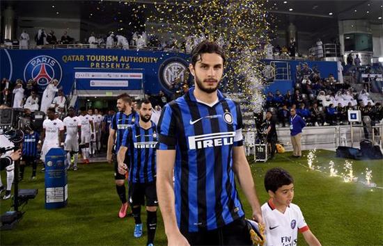 记者：国脚王钰栋有望拿下今年国内球员最重磅奖项