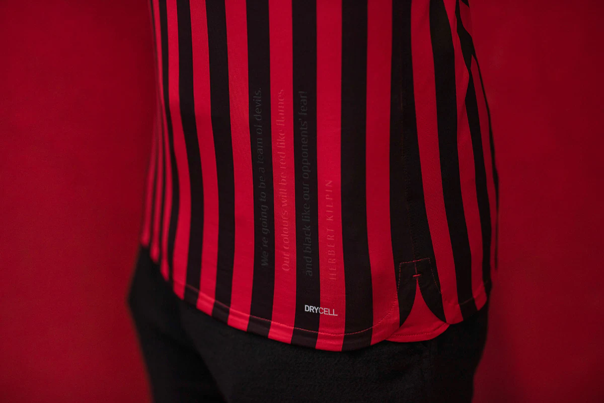 乒乓球混团世界杯：中国队一日双胜 延续强势表现